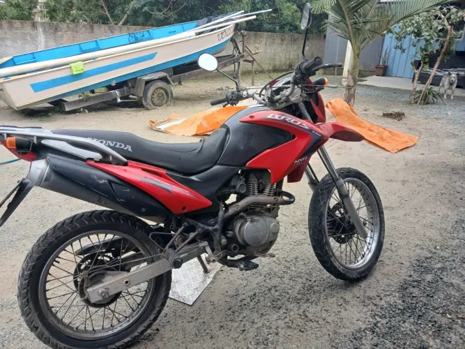VENDO MOTO BROS EM BOM ESTADO 