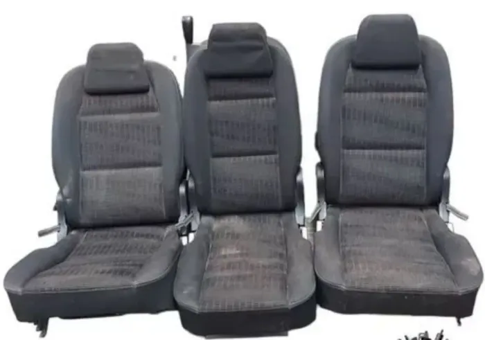 Banco traseiro do Peugeot 307 SW 2008