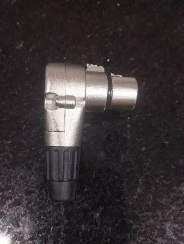 Conector fêmea XLR em L (7 peças)