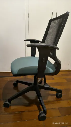 Cadeira escritório acolchoada