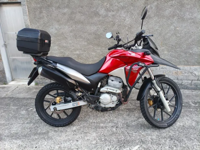 Vendo ou troco xre 300 15/15