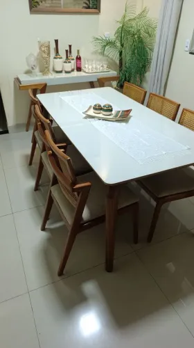 Vendo Mesa Com 6 Cadeiras De Madeira