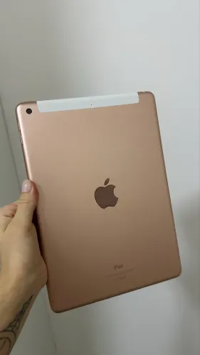 Ipad 6ª geração rose (acompanha apple pencil e teclado)