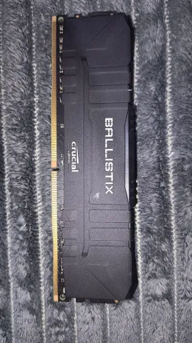 Memória RAM Crucial 8GB DDR4 3000MHz