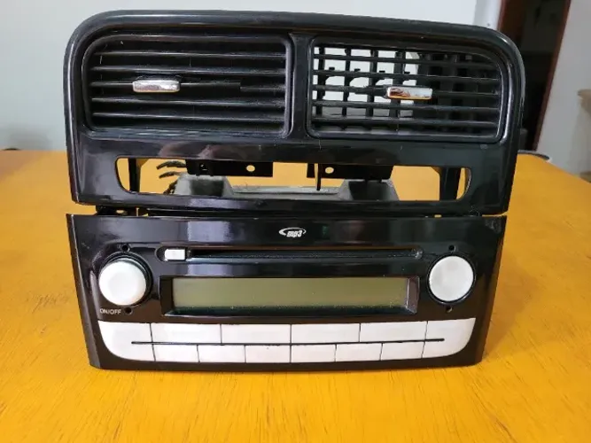 Radio e Moldura Punto 2008 Original