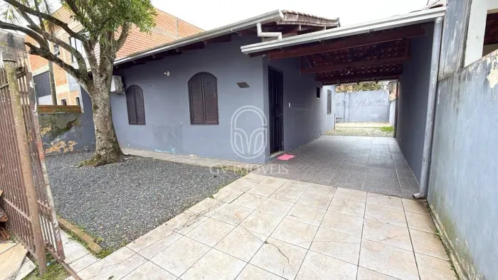 Casa no bairro Cidade Nova sendo 2 quartos e sozinha no terreno
