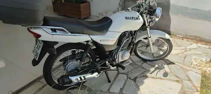 Moto suzuki gs120