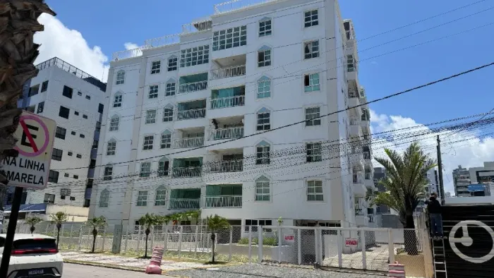 APARTAMENTO 2 QUARTOS À VENDA A 50 METROS DA PRAIA DE TAMBAÚ - PORTEIRA FECHADA!