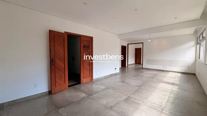 Apartamento de aproximadamente 180 m² à venda 4 quartos, 1 suíte, 3 vagas Santo Antônio