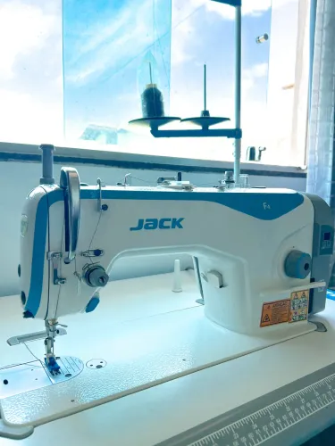 Jack F4 Industrial Eletrônica Completa com Mesa - Excelente Estado
