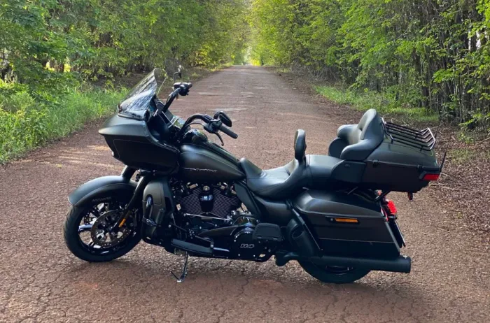 Road glide limited
