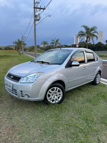 Ford Fiesta Sedan 1.0 8V Flex 4P 2008
