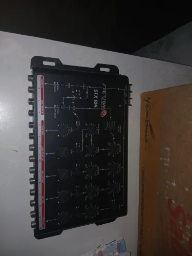 Crossover stetsom stx104