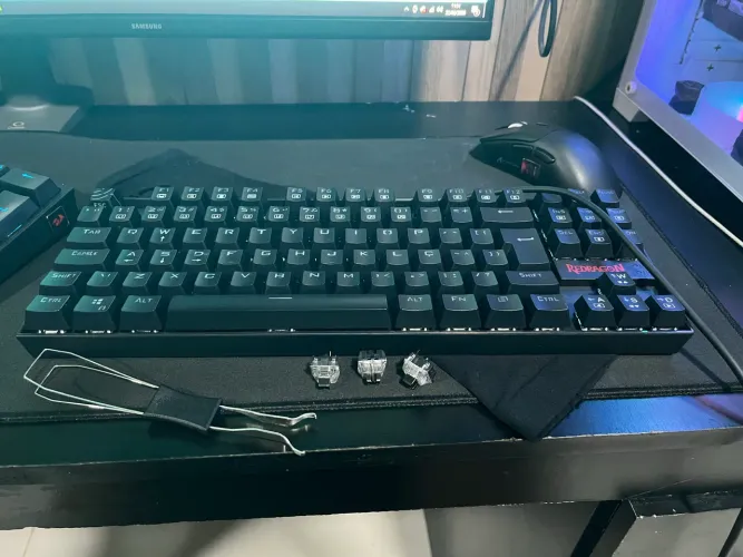 Teclado gamer kurama