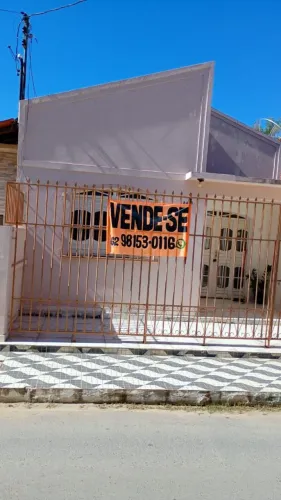 CASA EM SANTA MARIA DA VITÓRIA BA