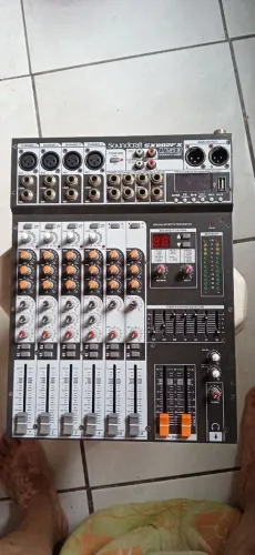 Mesa de som, soundcraft