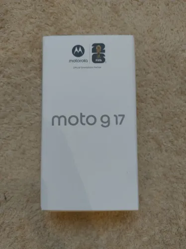 Celular Moto G17 lacrado ROXO