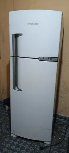 Vende-se geladeira Frost Free Brastemp funcionando perfeitamente