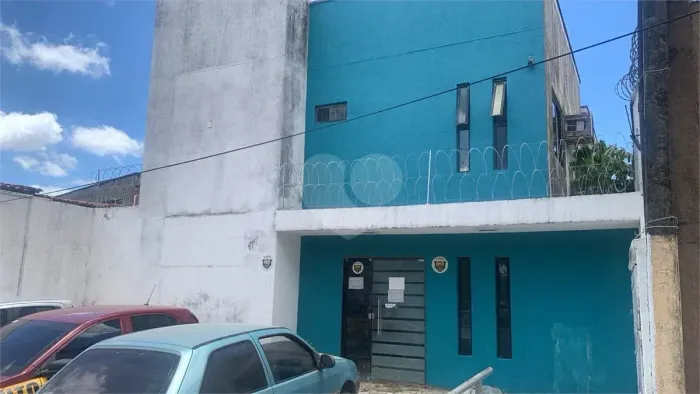 Ptédio Comercial no conjunto Ceará