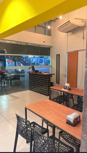 Hamburgueria em Vitória funcionando