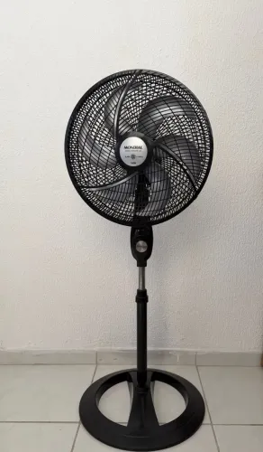 Ventilador de coluna Mondial