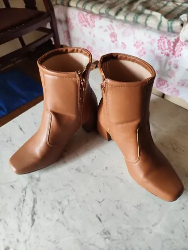 Bota Marrom Seminova