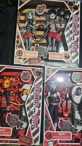 3 bonecas MH reservadas