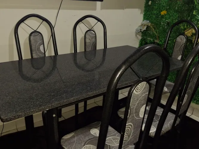 Mesa 6 cadeiras