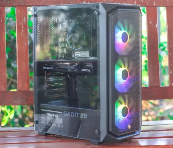 i5 12400F - 16GB - RX 6650XT