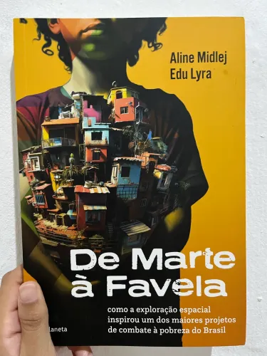 LIVRO SOBRE POLÍTICA