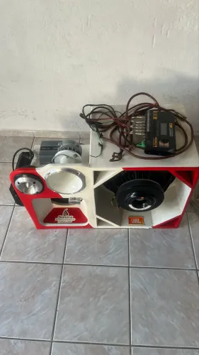 Caixa trio automotiva