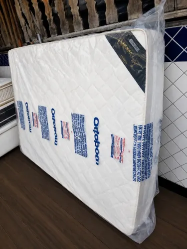 Colchão ortobom sem uso muito bom Aceito cartão e entrego!