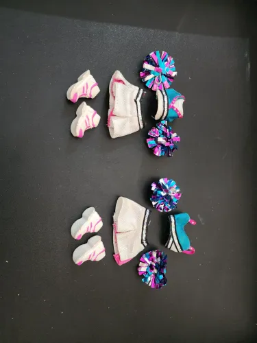 Kit 2 looks completos da Barbie rainha de torcida originais