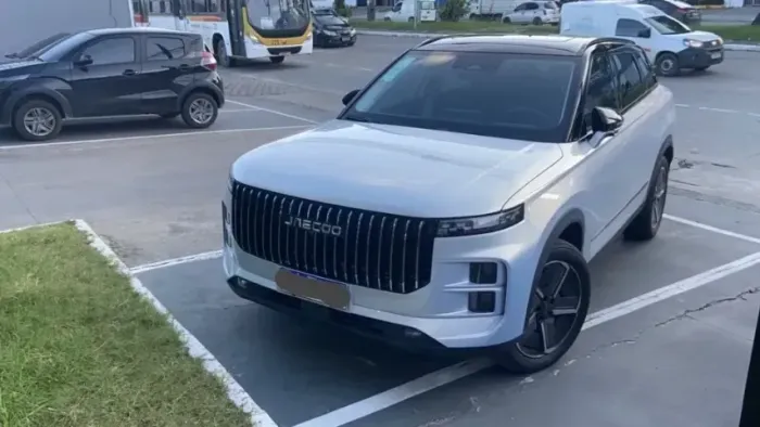 Jaecoo 7 / J7 Luxury 1.5 TB 16V AUT 5P (híbrido) 2026