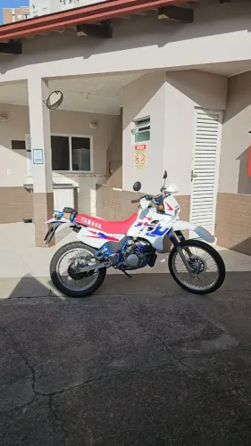 DT 200R 1998