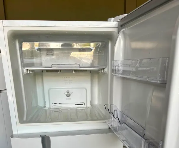 Geladeira Electrolux 371 litros
