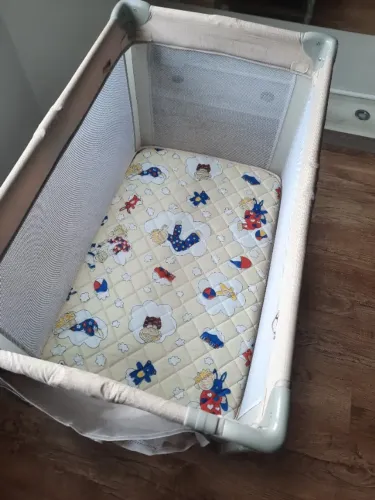 Mini Berço/Chiqueirinho Safety + colchão 90x60 cm