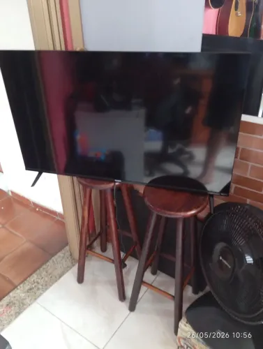 Tv SEMP ROKU TV TELA TRINCADA