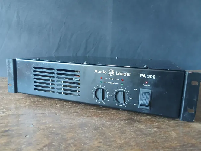 Amplificador audio leader PA 300