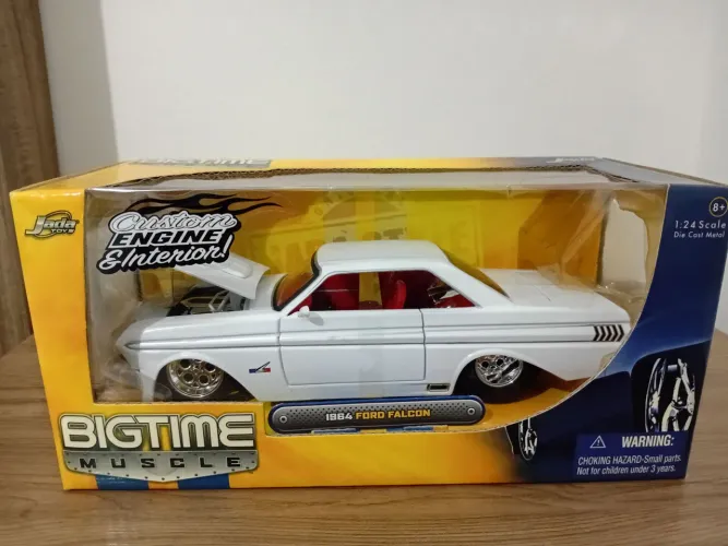 Miniatura 1:24 Jada Falcon lacrado