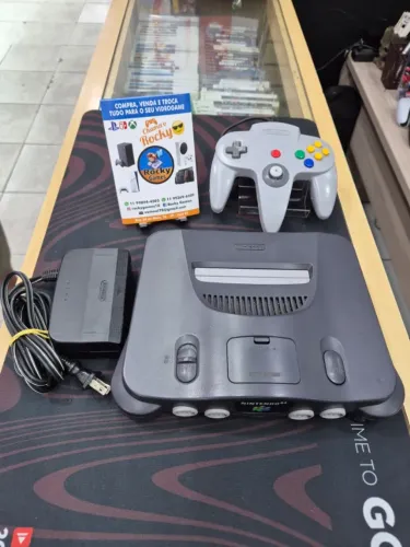 Nintendo 64 em excelente estado