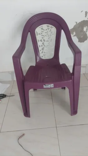 Vende-se coisas semi-novas
