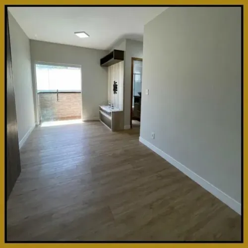 Apartamento 2 Quartos, Sacada com Churrasqueira-Espinheiros-Pronto pra morar-Barbada!!!