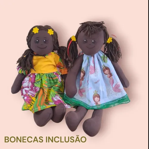 Bonecas inclusão 