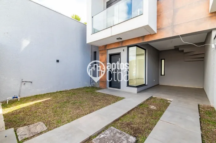 Sobrado com 3 quartos sendo 1 suíte, 140m², no Fanny - Curitiba/PR