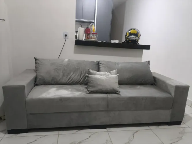 Vende se Sofá Novo, nunca usado