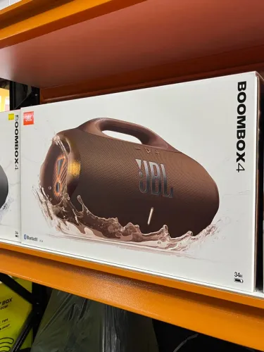 JBL BOOMBOX 4 MARROM ?