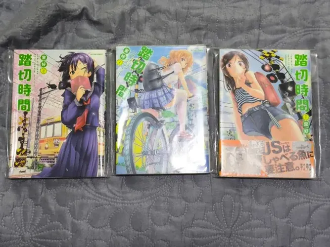 Fumikiri Jikan: Mangás em JAPONÊS (Volumes 2, 4 e 7)