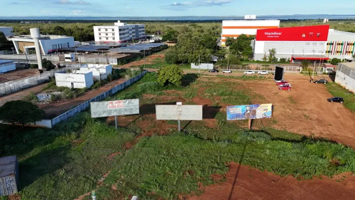 LOTE COMERCIAL À VENDA NA ACSU SO 70  LOCALIZAÇÃO ESTRATÉGICA NA AVENIDA SIQUEIRA CAMPOS (