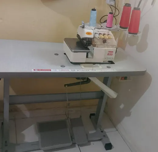 Máquina de costura Overloque Ponto Cadeia 